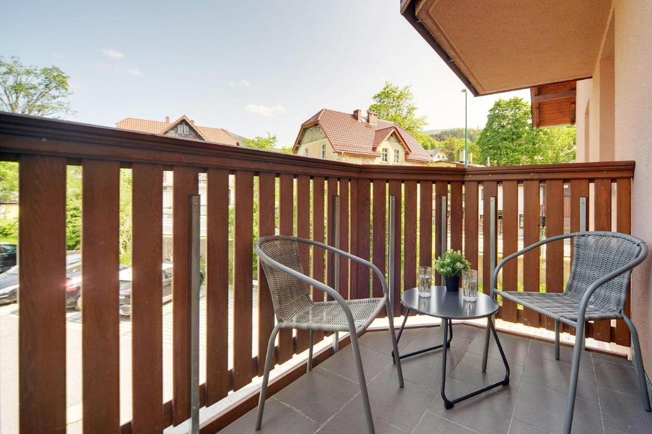 Apartamenty Sun Seasons 24 - Nad Lomnica 14 Centrum Karpacz Exteriör bild